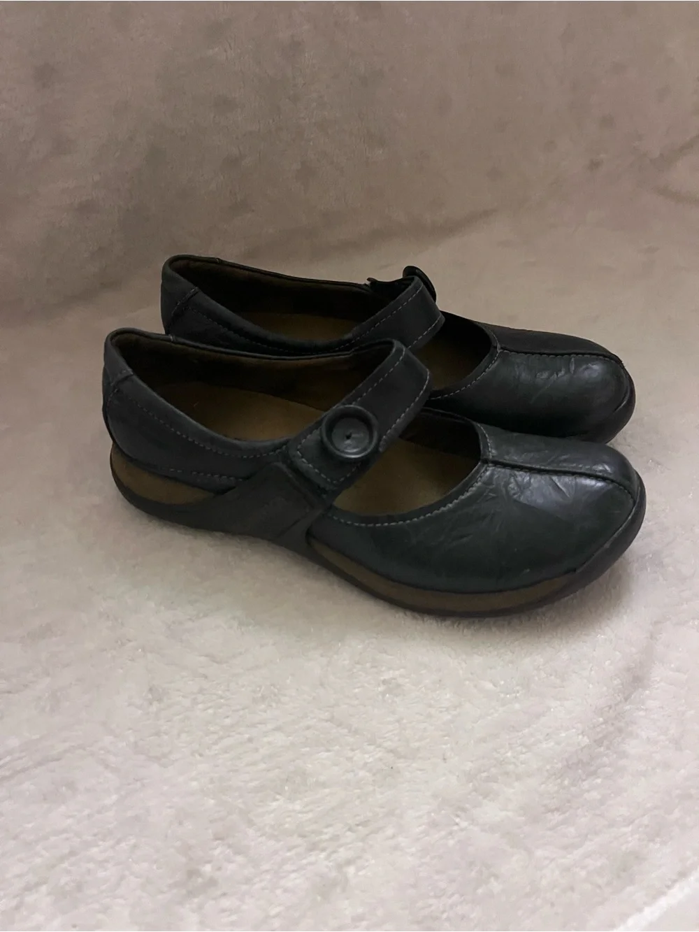 Romika Cassie 50 Black Leather Mary Jane flats size seven